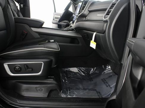 New 2026 RAM 1500 Laramie w/ Trailer Tow Group image 22