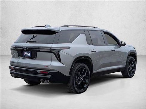 Used 2026 Chevrolet Traverse RS AWD/4WD image 5