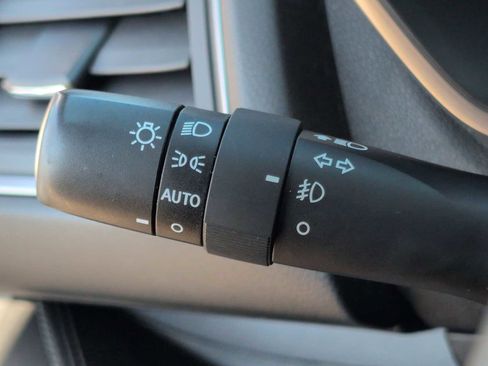 Used 2023 Subaru Ascent Limited w/ Technology Package image 22