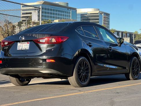 Used 2016 MAZDA MAZDA3 i Sport w/ Preferred Equipment Package image 5