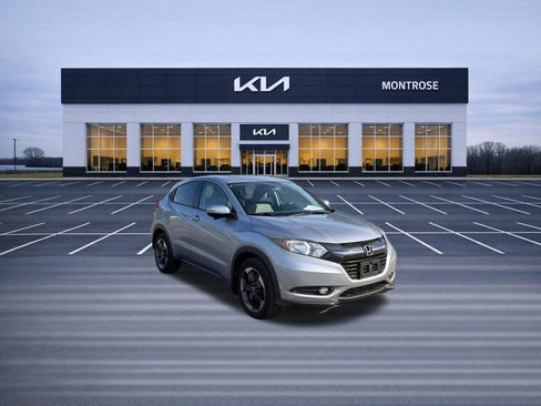 Used 2018 Honda HR-V EX image 3