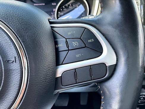 Used 2020 Jeep Compass Limited AWD/4WD image 13