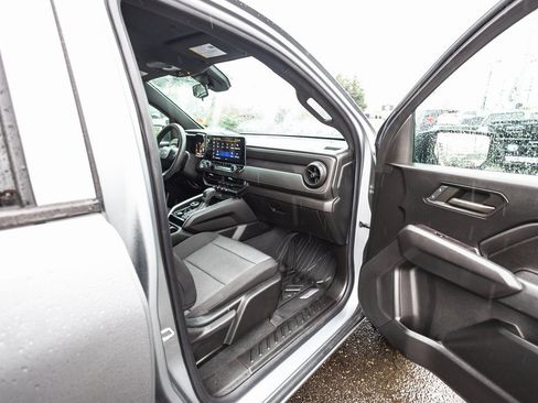 Used 2023 Chevrolet Colorado Trail Boss w/ Advanced Trailering Package image 34