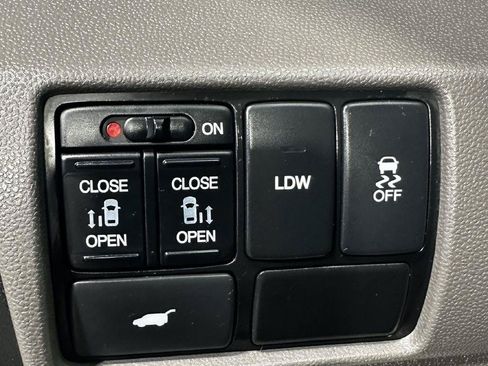 Used 2015 Honda Odyssey EX-L image 9