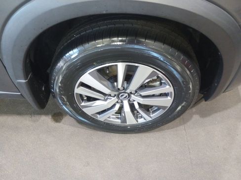 Used 2022 Nissan Pathfinder SL w/ Cargo Package image 29