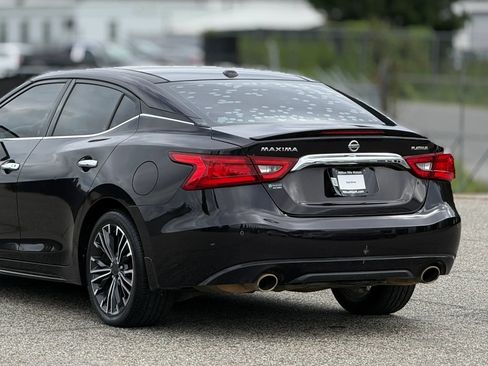 Used 2016 Nissan Maxima Platinum w/ Interior Lighting Package FWD image 16