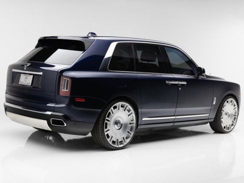 Used 2019 Rolls-Royce Cullinan image 11