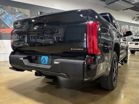 Used 2025 Toyota Tundra Limited AWD/4WD image 5