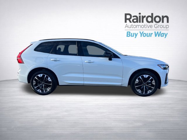Used 2026 Volvo XC60 B5 Plus AWD/4WD image 8