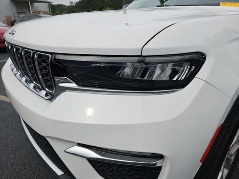 Used 2022 Jeep Grand Cherokee Limited RWD image 35
