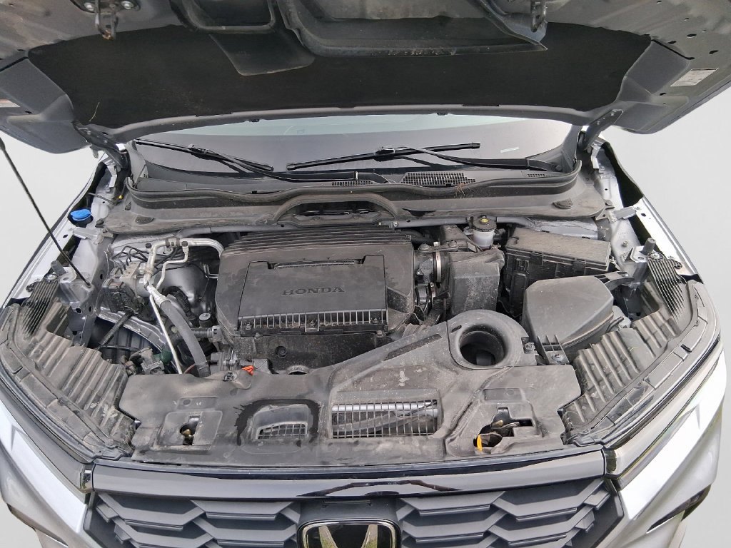 Used 2025 Honda Pilot Sport image 22