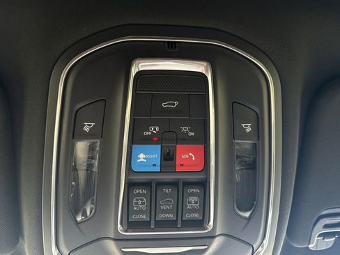 New 2026 Jeep Grand Wagoneer 2WD w/ Premium Group I image 27