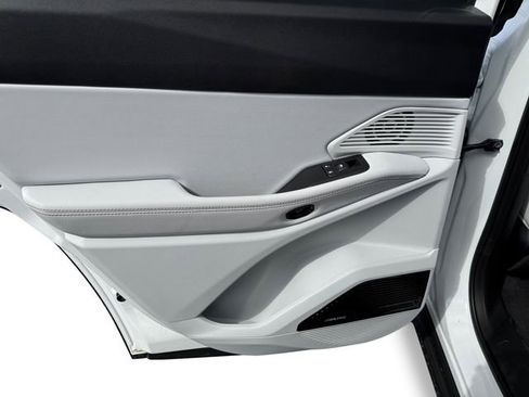 New 2026 Jeep Cherokee Limited image 16