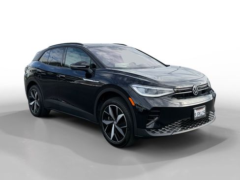 Certified 2023 Volkswagen ID.4 Pro S AWD/4WD image 7