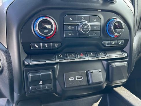 Used 2020 Chevrolet Silverado 2500 LTZ image 28