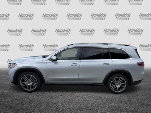 Used 2024 Mercedes-Benz GLS 450 4MATIC image 7