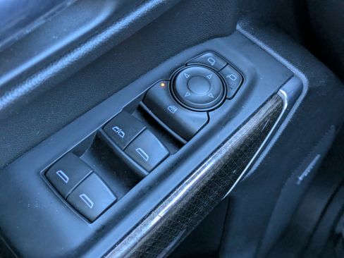 Used 2022 Chevrolet Silverado 1500 LT Trail Boss w/ Convenience Package II image 17