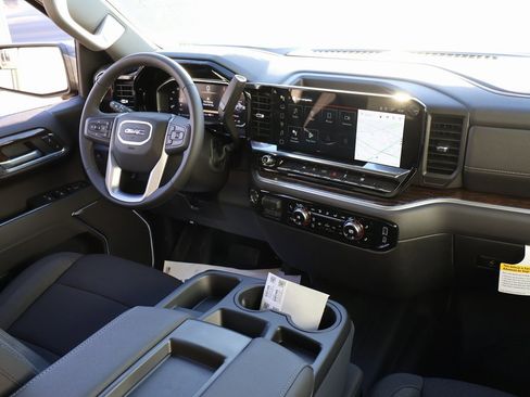 New 2026 GMC Sierra 1500 Elevation w/ LPO, Elevation Black Package image 13