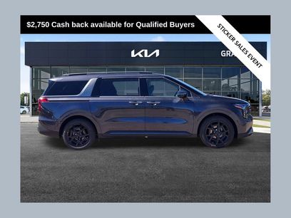New 2026 Kia Carnival SX w/ SX Dark Edition Package