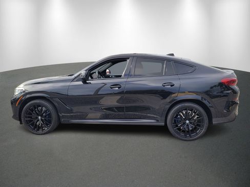 Used 2021 BMW X6 M50i w/ Executive Package image 4