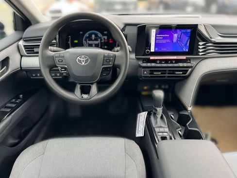 New 2026 Toyota Camry LE image 18