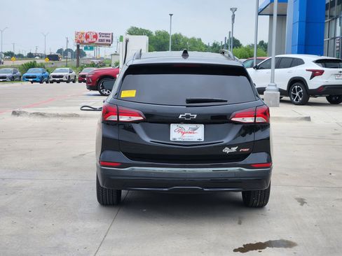 Used 2022 Chevrolet Equinox RS w/ RS Leather Package FWD image 8