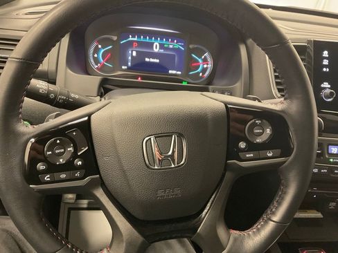 Used 2021 Honda Pilot Black Edition image 18