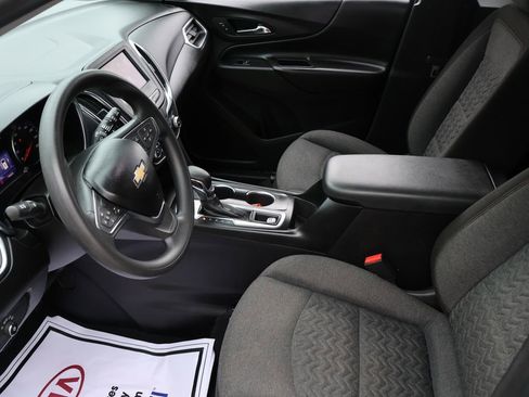Used 2022 Chevrolet Equinox LT FWD image 11