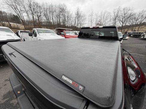 Used 2024 Chevrolet Silverado 3500 High Country w/ High Country Premium Package image 15