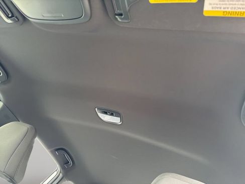 Used 2025 Subaru Forester AWD/4WD image 12