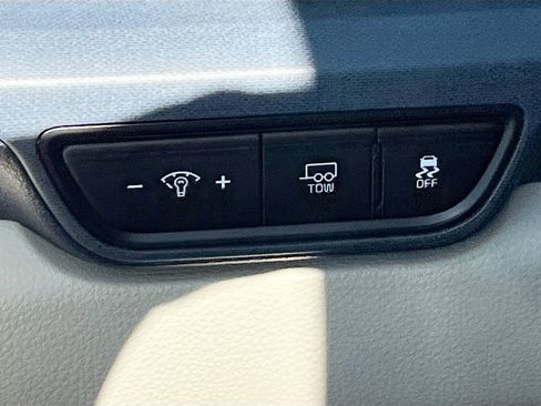 Certified 2025 Kia Carnival EX image 15