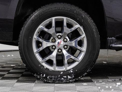 Used 2018 GMC Yukon SLE w/ SLE Value Package image 42