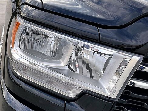 Used 2024 RAM 2500 Big Horn w/ Sport Appearance Package image 31