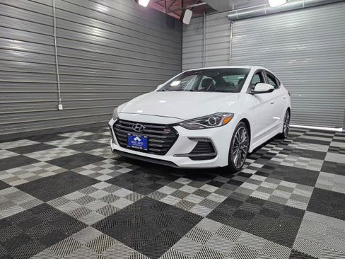 Used 2018 Hyundai Elantra Sport image 41