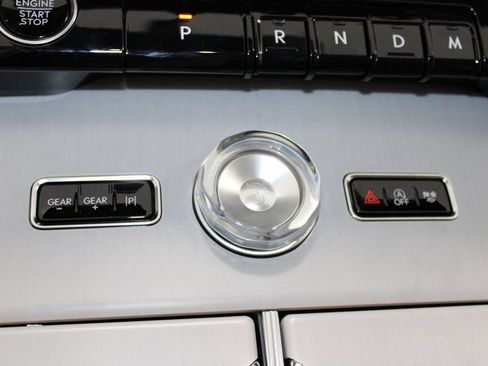New 2027 Lincoln Navigator Premiere RWD image 47