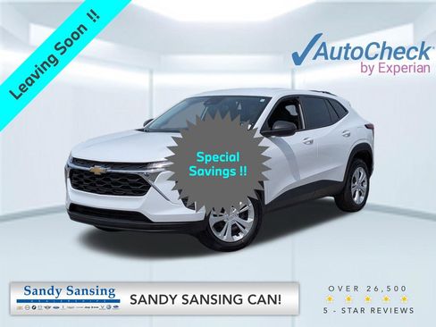 Used 2024 Chevrolet Trax LS FWD image 1