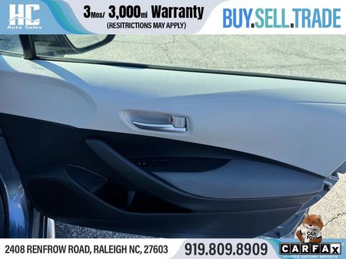 Used 2021 Toyota Corolla LE image 21