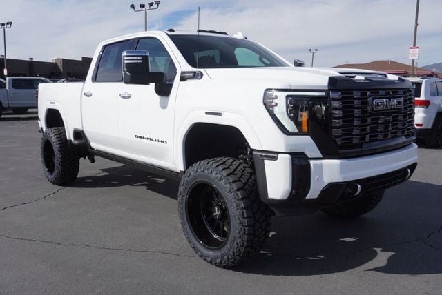 Used 2026 GMC Sierra 3500 Denali Ultimate AWD/4WD image 18