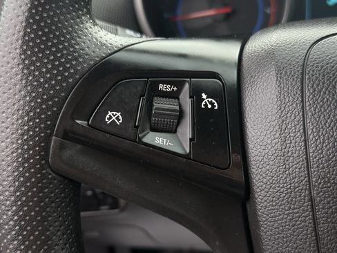 Used 2015 Chevrolet Cruze LT w/ Technology Package image 14