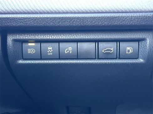 Used 2025 Toyota Camry SE image 23