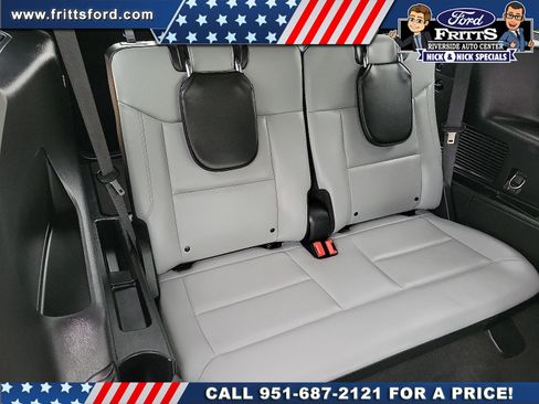 Certified 2021 Ford Explorer XLT w/ Equipment Group 202A RWD image 17