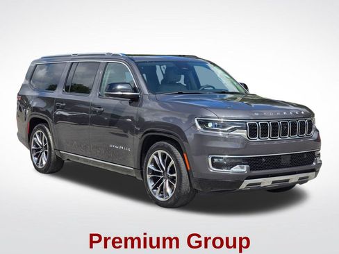 Used 2024 Jeep Wagoneer L Series III w/ Premium Group I AWD/4WD image 16