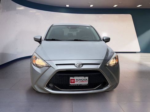 Used 2019 Toyota Yaris LE image 8