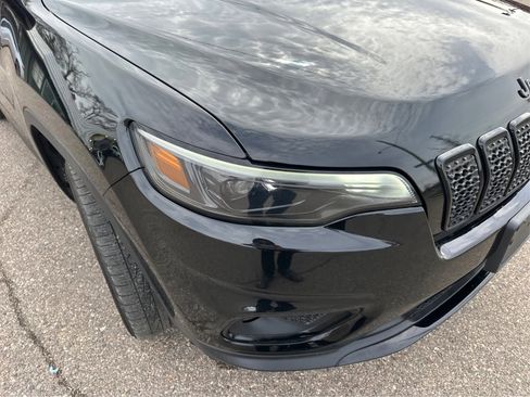 Used 2019 Jeep Cherokee Latitude Plus image 40