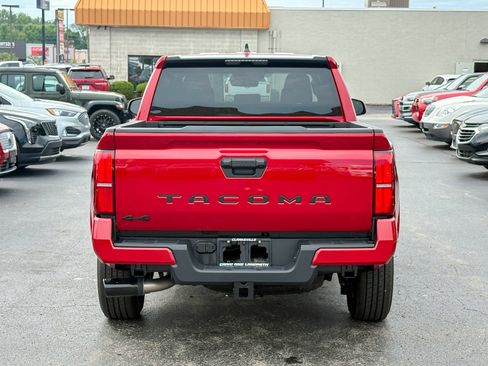Used 2026 Toyota Tacoma SR5 AWD/4WD image 12