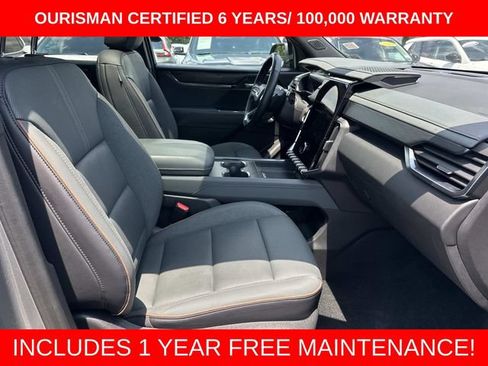 Used 2024 GMC Acadia AT4 w/ Super Cruise Package AWD/4WD image 9