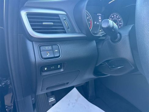 Used 2020 Kia Optima LX image 20