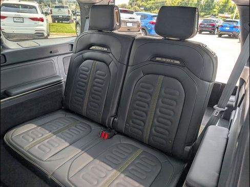 Used 2024 Rivian R1S Launch Edition Quad AWD/4WD image 13