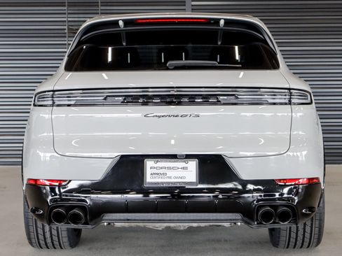 Certified 2025 Porsche Cayenne GTS AWD/4WD image 9