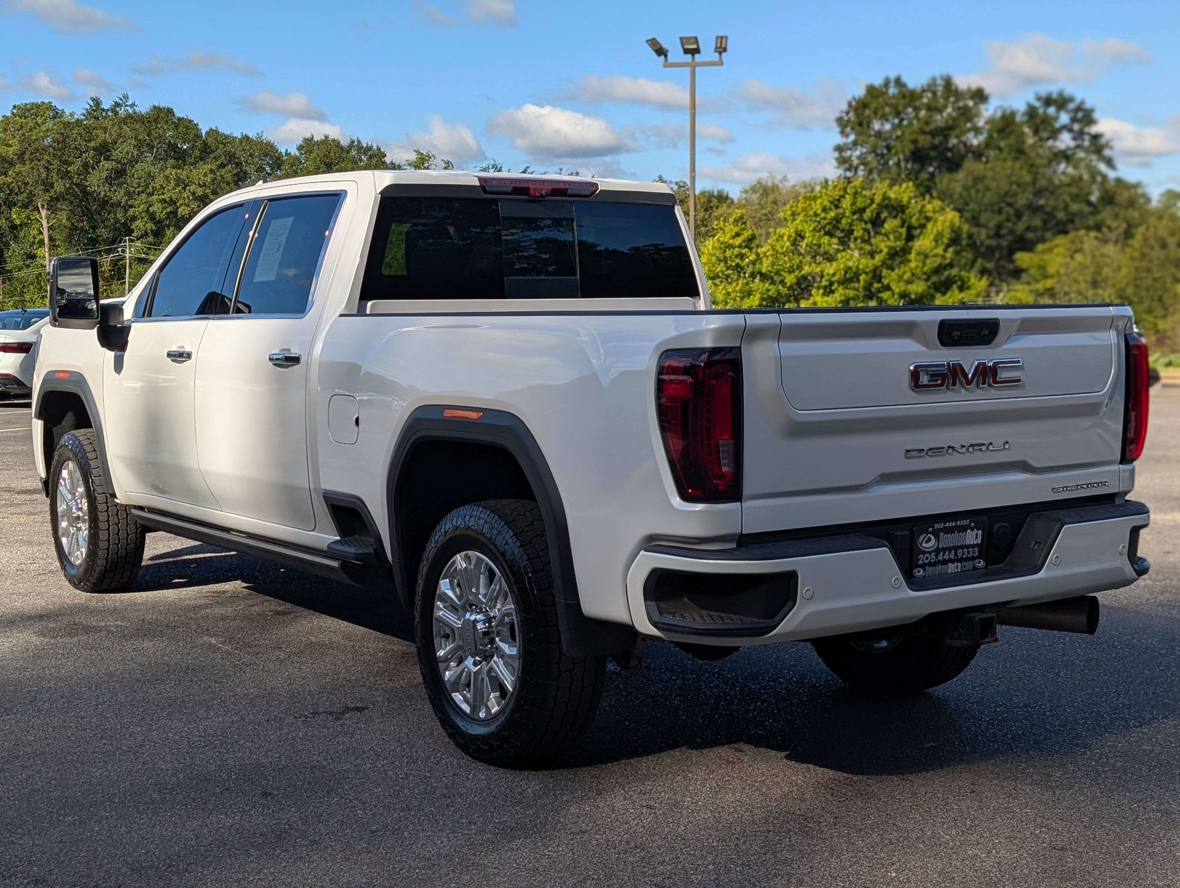 Used 2023 GMC Sierra 2500 Denali w/ Denali Ultimate Package AWD/4WD image 7